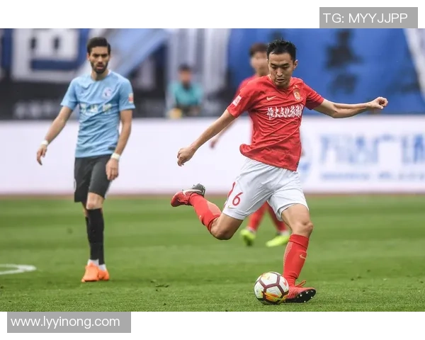 2018年中超联赛广州恒大与大连一方精彩对决回顾与分析