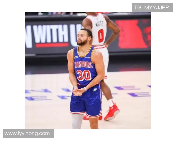 勇士与森林狼激战第四节精彩瞬间回顾与分析